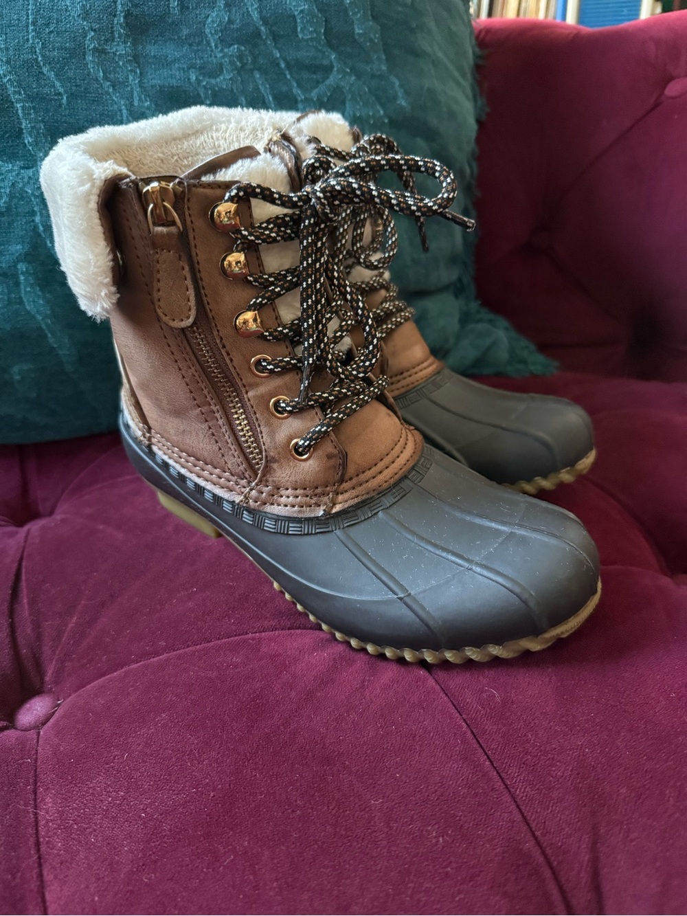 Tommy Hilfiger - Raina Fur Lined Lace / Zip Duck Boots - Brown / Black - 6